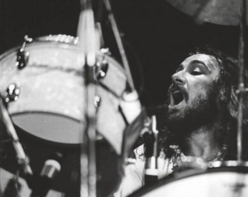 tumblr_oyvqeiJ16i1v87n74o1_540