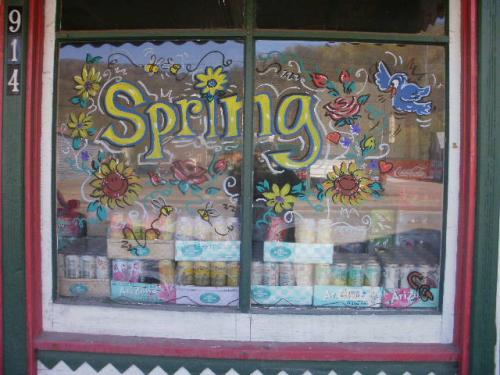 {E0EA8CEF-2512-4AF6-B990-D3F81E8641A1}-SPRING CHARLIES WINDOWS