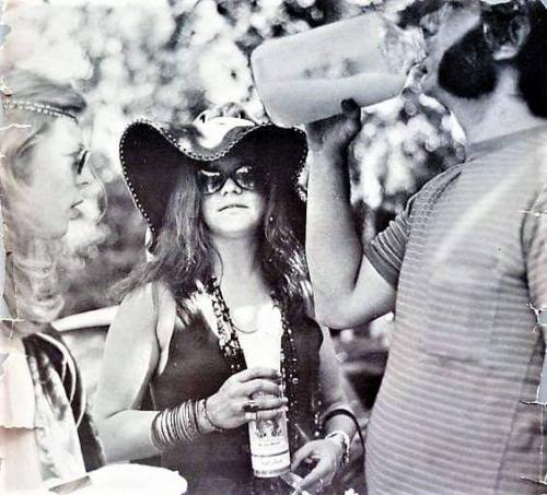 17:46:11 GMT-0500 (CDT)