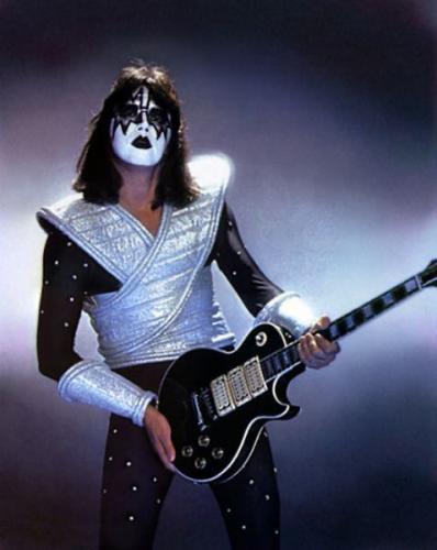 tumblr_d81a39aa4ea54b67af90ca7a584d4955_3985fceb_500