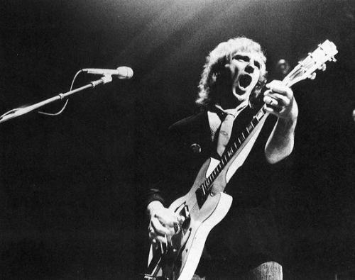 671e2dee9e31f162ed2eec029d688baf