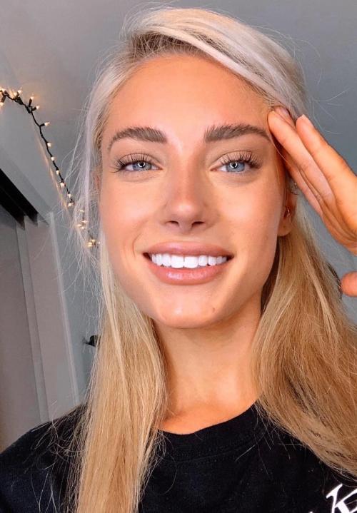 0103E05F-CB13-49C0-9F99-C0EBC0A8BEA8