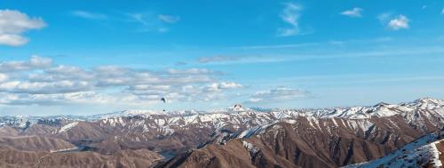 1D2242BF-CC66-4A77-8CB2-4F052D83BCF0