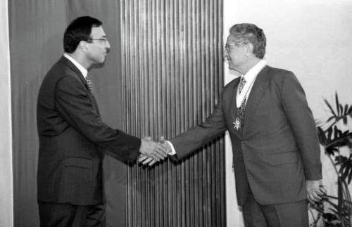 17:05:18 GMT-0500 (CDT)