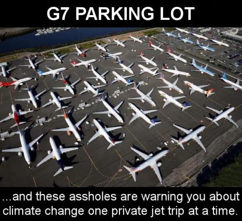 g702
