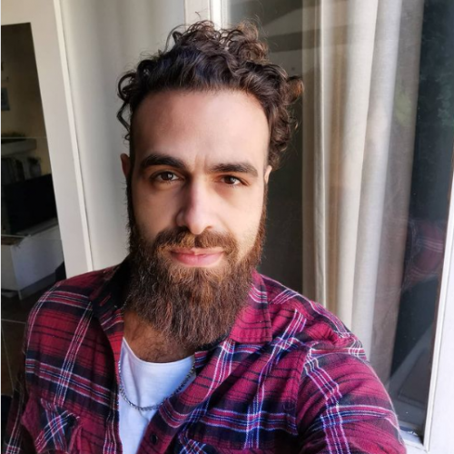 Screenshot_2021-03-08 Joe Perri on Instagram �? #me #guy #beardedmen #beardedguy #myself #smile #beard #curlyhair #beardso[...]