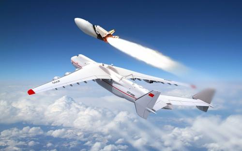 2017Aviation_Antonov_An_-_225_Mriya_Buran_carrier_rockets_111850_