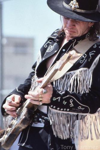 05cb423a22cd568c79d427b0affd2383