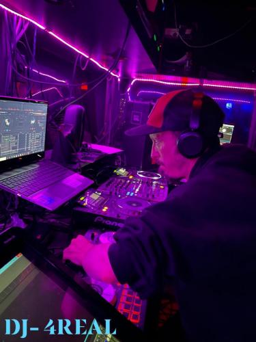 183944894_10158645087155345_2208715823470646933_n