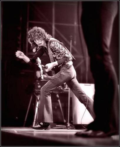 tumblr_37c115634332a57387cf5a2fa30eebb4_c141b88e_500