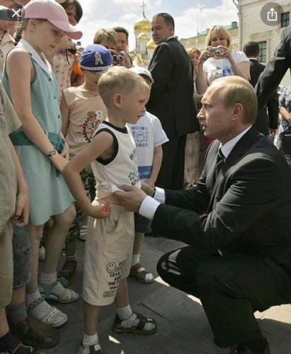 Putin_With_Children
