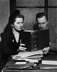 18:37:59 GMT-0400 (EDT)