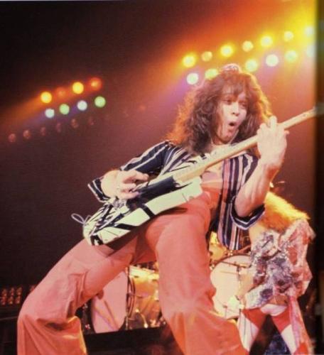 tumblr_32d8ae2aa1fc11b90f1819f8699e21ad_4c492ad4_540