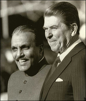 Zia-ul-Haq-Ronald-Reagan
