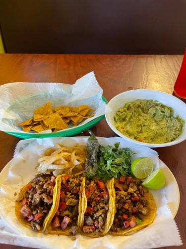 236419090_169596735271450_6760912226336844050_n