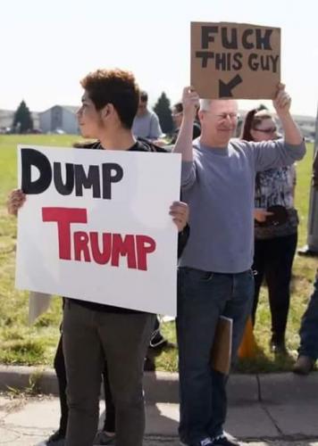 DUMP TRUMP