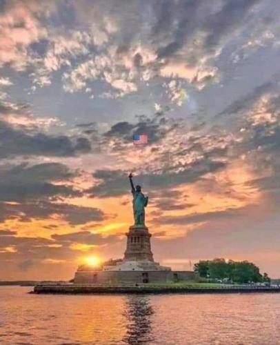 10:30:06 GMT-0400 (EDT)