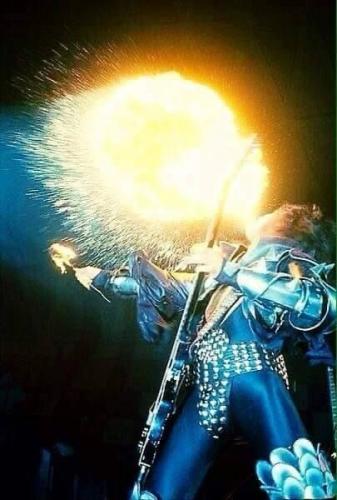 tumblr_a606d9c172d683641e398b5f38cd46c1_e75ea88d_500