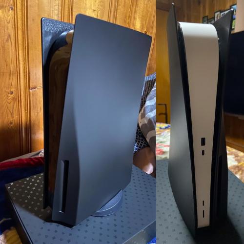 The PS5 “Oreo Cookie”.