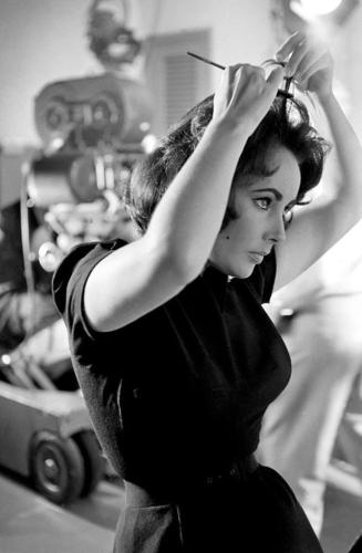 tumblr_df318db5c2e83666aadf75e483620782_1289f51a_640