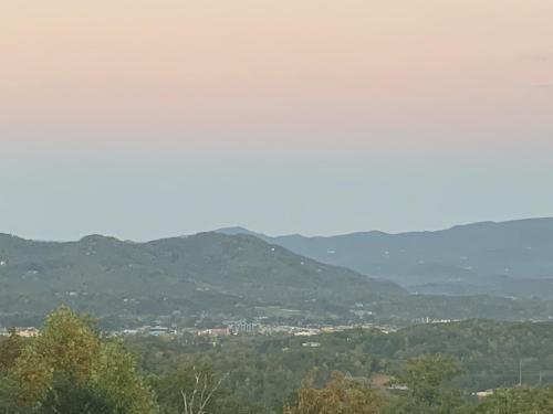 E1EBA658-5795-42C1-81FA-076FD5DB046D