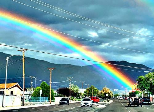 10AE97ED-0C3E-4E58-B685-B4E59ABA3C7F