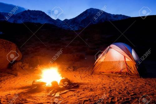 11928453-campfire-in-the-mountains