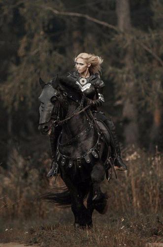 b49be417b4e778e12d1b1780bce03242