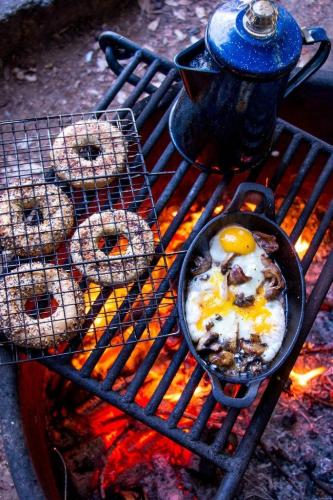 244713461_10216118957765995_2942532108032848459_n