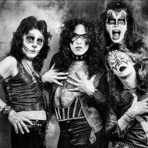 tumblr_d5bb99b7962745cbdf506167e5ae5ecf_4f5c9b26_540