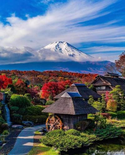 !     Beautiful Snow Capped Mountain Path