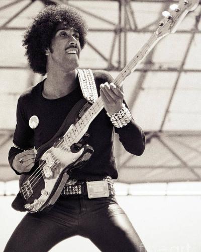 phil-lynott-of-thin-lizzy-black-rose-tour-at-day-on-the-green-4th-of-july-1979-unreleased-no-2-daniel-larsen