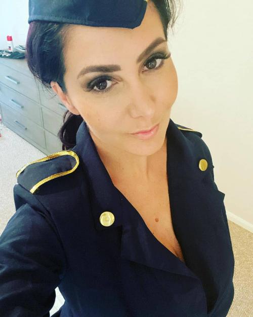 onlyavaaddams_20210201_213331_0