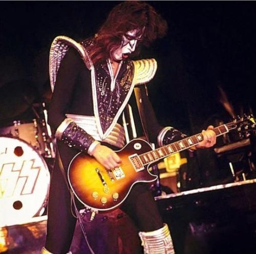 tumblr_05f4d5ec6839f6d5a2e2c7354a1955a9_793d5e60_540