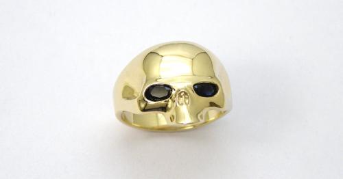 skull ring