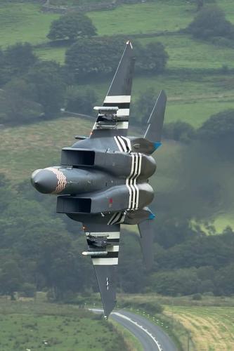 22e8ba3e872478e8ca1c7e3a0a28e07f_1024