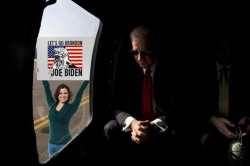 biden_on_air_force_1_looking_out_window