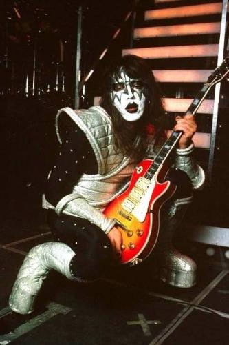 tumblr_ced05ee928207895d778a6889c5be6cb_23e2a6fd_500