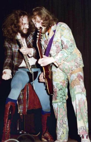 tumblr_n32a028HYu1snb6qwo2_r1_640