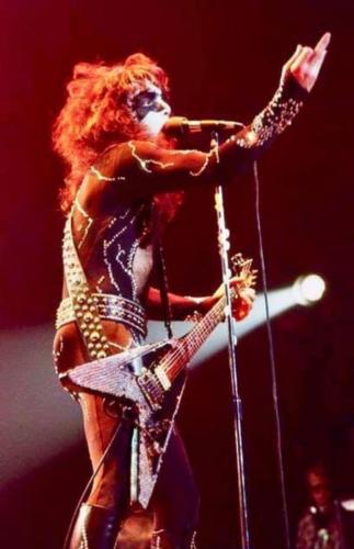 tumblr_5d01434ec3e092ab3fef30f4a77af898_800633d6_640