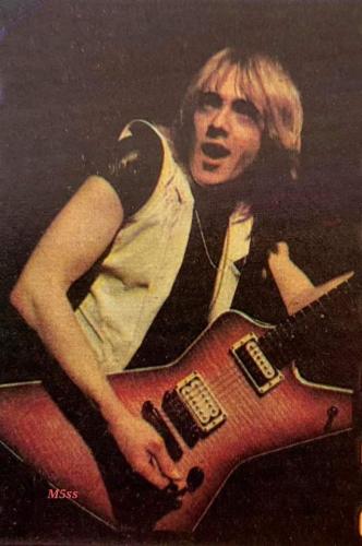 tumblr_6153f63e9c8e7a57ccb8a1661cfd5415_009a2ca5_640