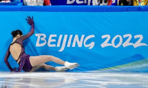 53841061-10482257-image-a-103_1644156315094