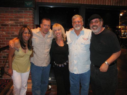 1918756_100720883280774_1114728_n