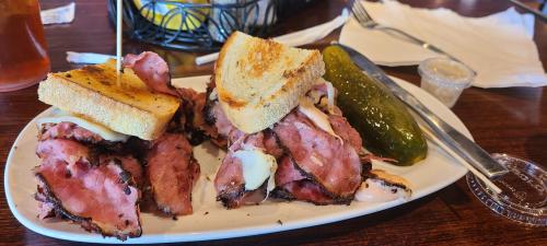 f9621fe1-cdce-4d54-aaab-f5c7656eea3f