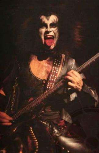 tumblr_3235c21d35a8bb375ad9362fb813abae_b39bd53f_640