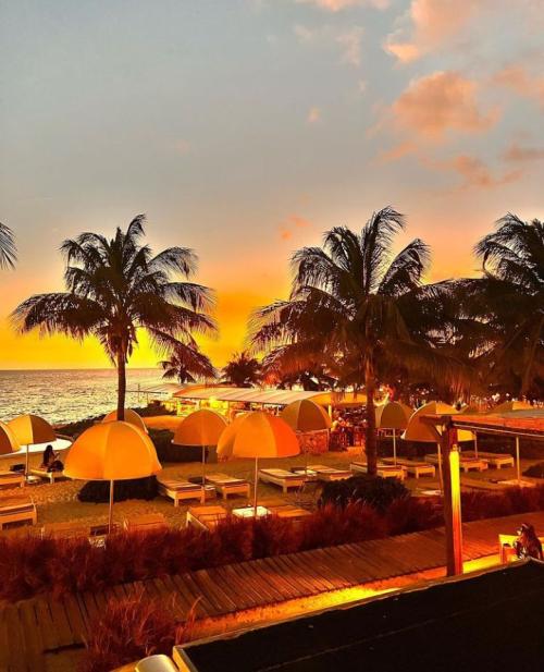 13:29:52 GMT+0100 (WAT)