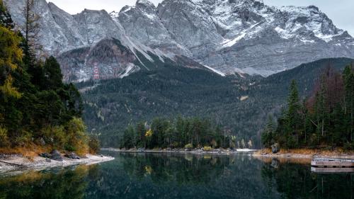 lake_trees_mountains_137604_1920x1080