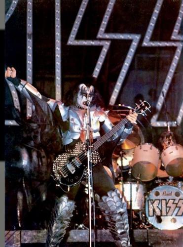 tumblr_67a75cbbd3eed7f49b82f7fa1b0cda36_96e9daa7_540