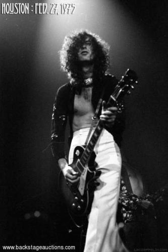 667e887e42bb5ae93b954502b6f79d4f