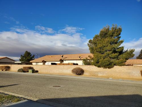 b01fb76d-b168-4c87-b06f-5105d437196f